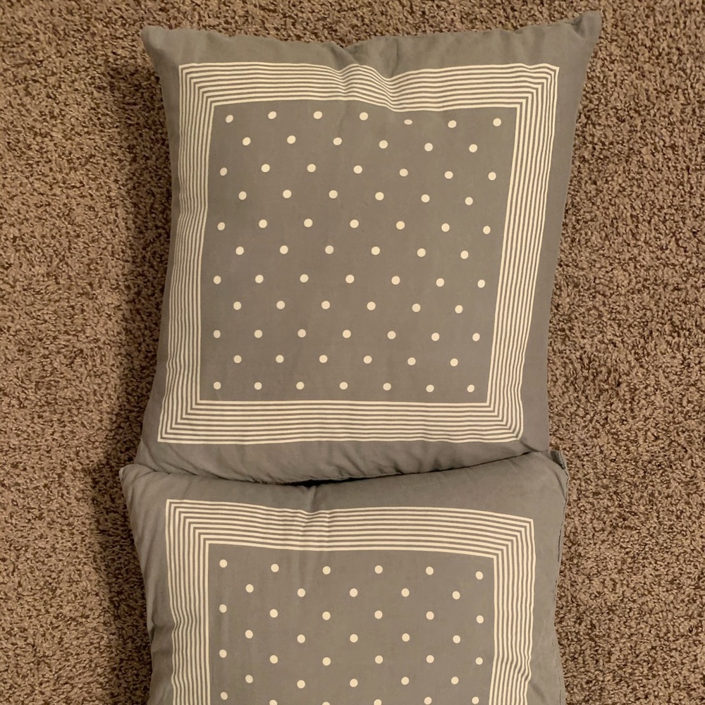 Throw Pillows, Gray, Polka Dot, 2, 15” x 15”